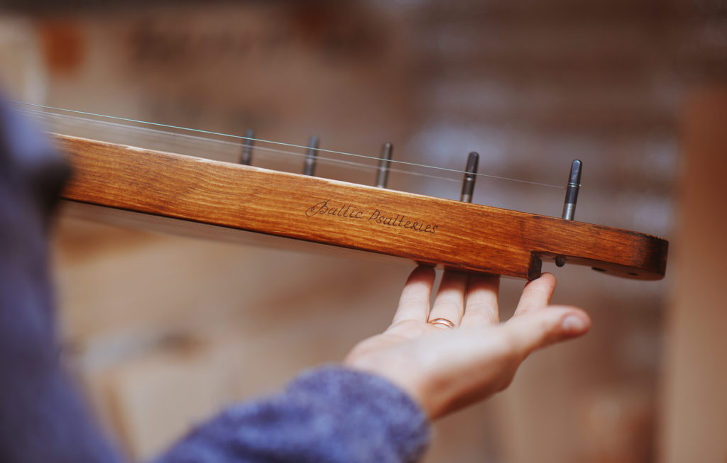 Made in workshop balticpsalteries 5 string Kantele